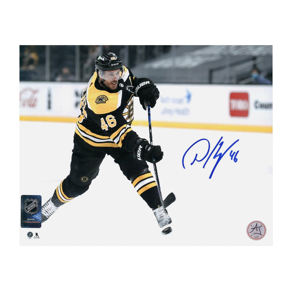 David Krejci Autographed Boston Bruins Shooting 8x10 Photo