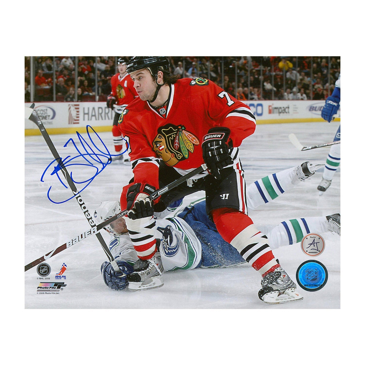 Brent Seabrook Autographed Chicago Blackhawks Game Action 8x10 Photo
